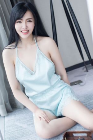 欧美呢子大衣外套_1080高清完整版
